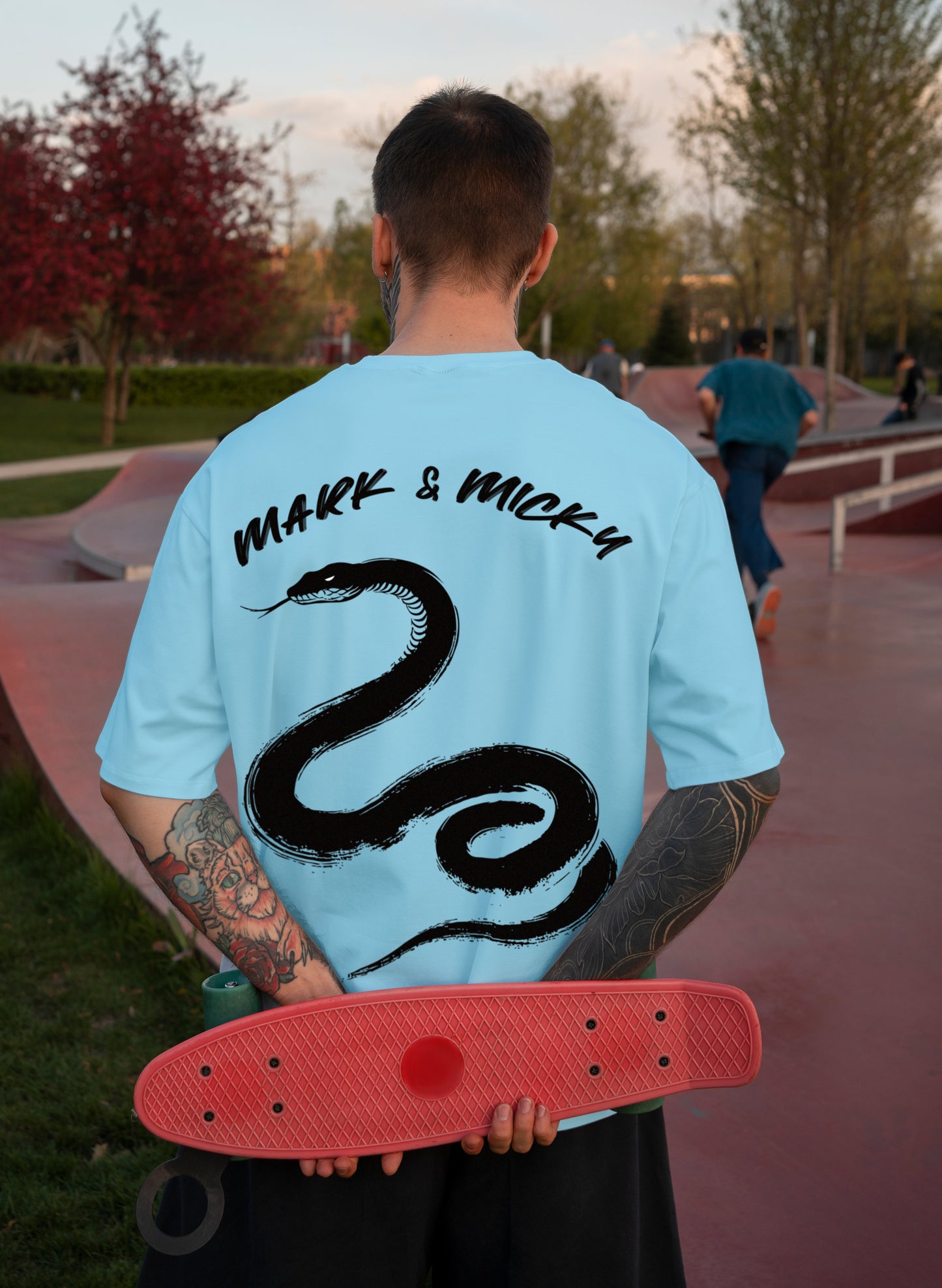 SLITHER SCRIPT COTTON OVERSIZED T-SHIRT