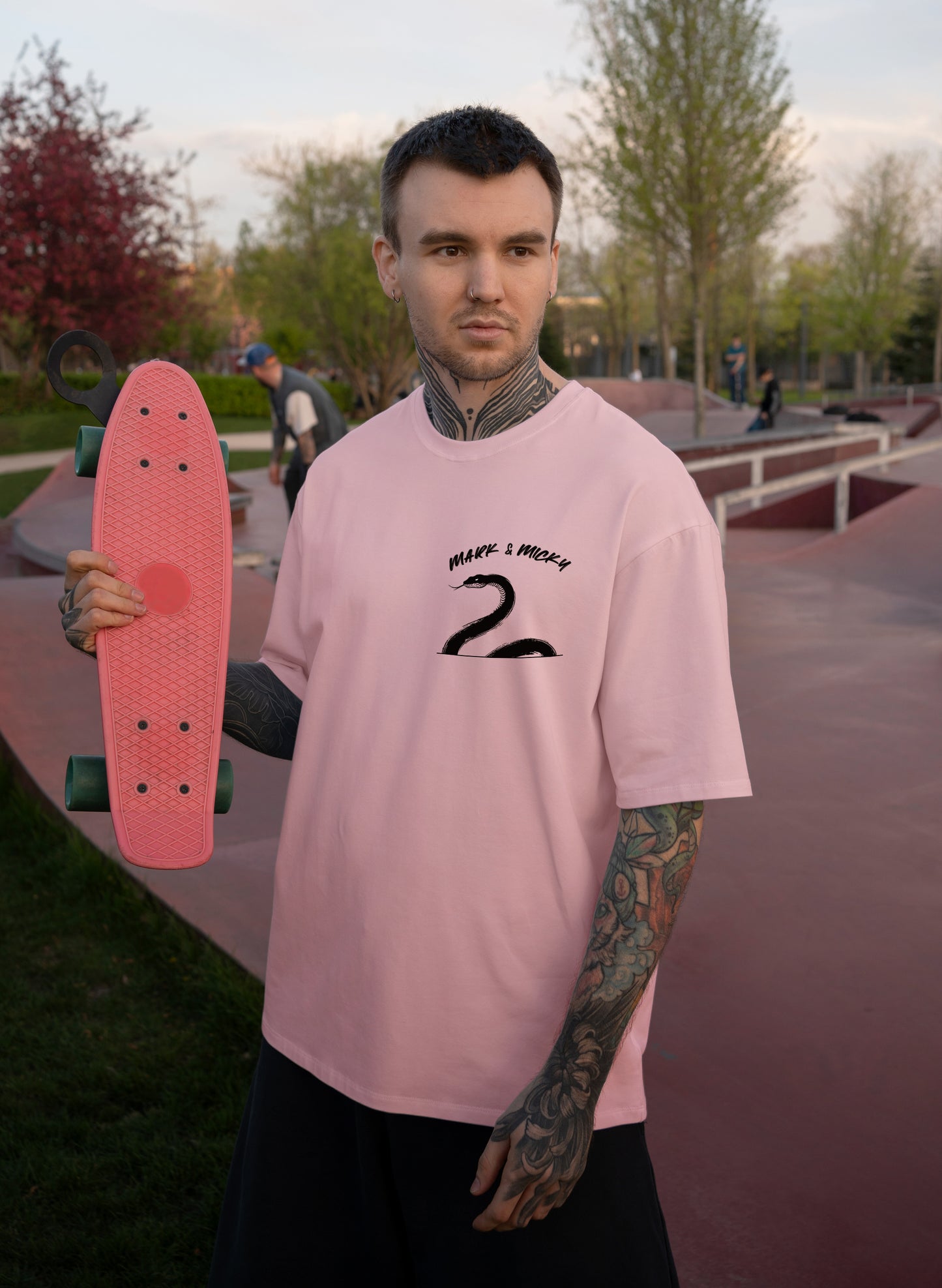 SLITHER SCRIPT COTTON OVERSIZED T-SHIRT
