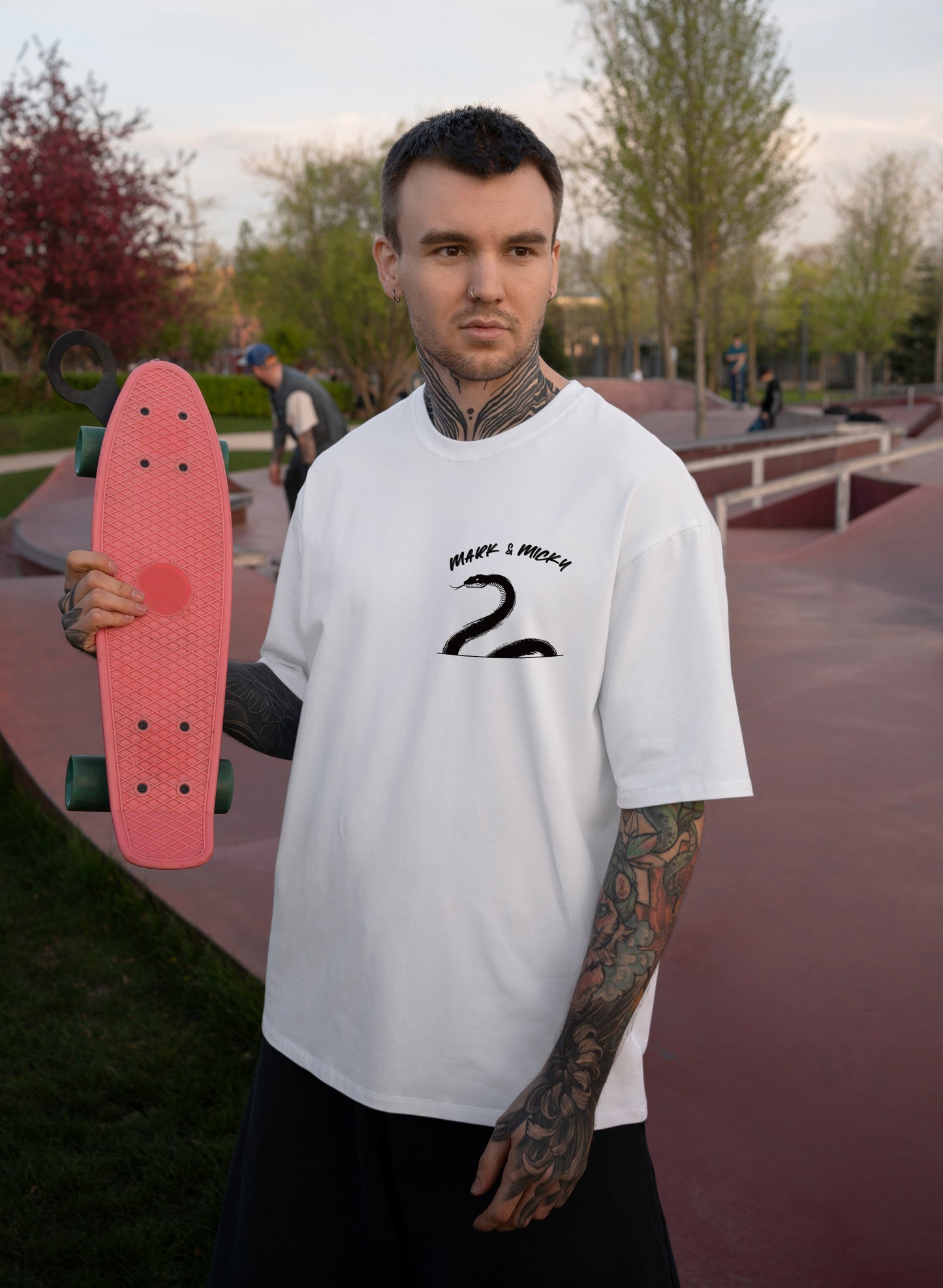 SLITHER SCRIPT COTTON OVERSIZED T-SHIRT
