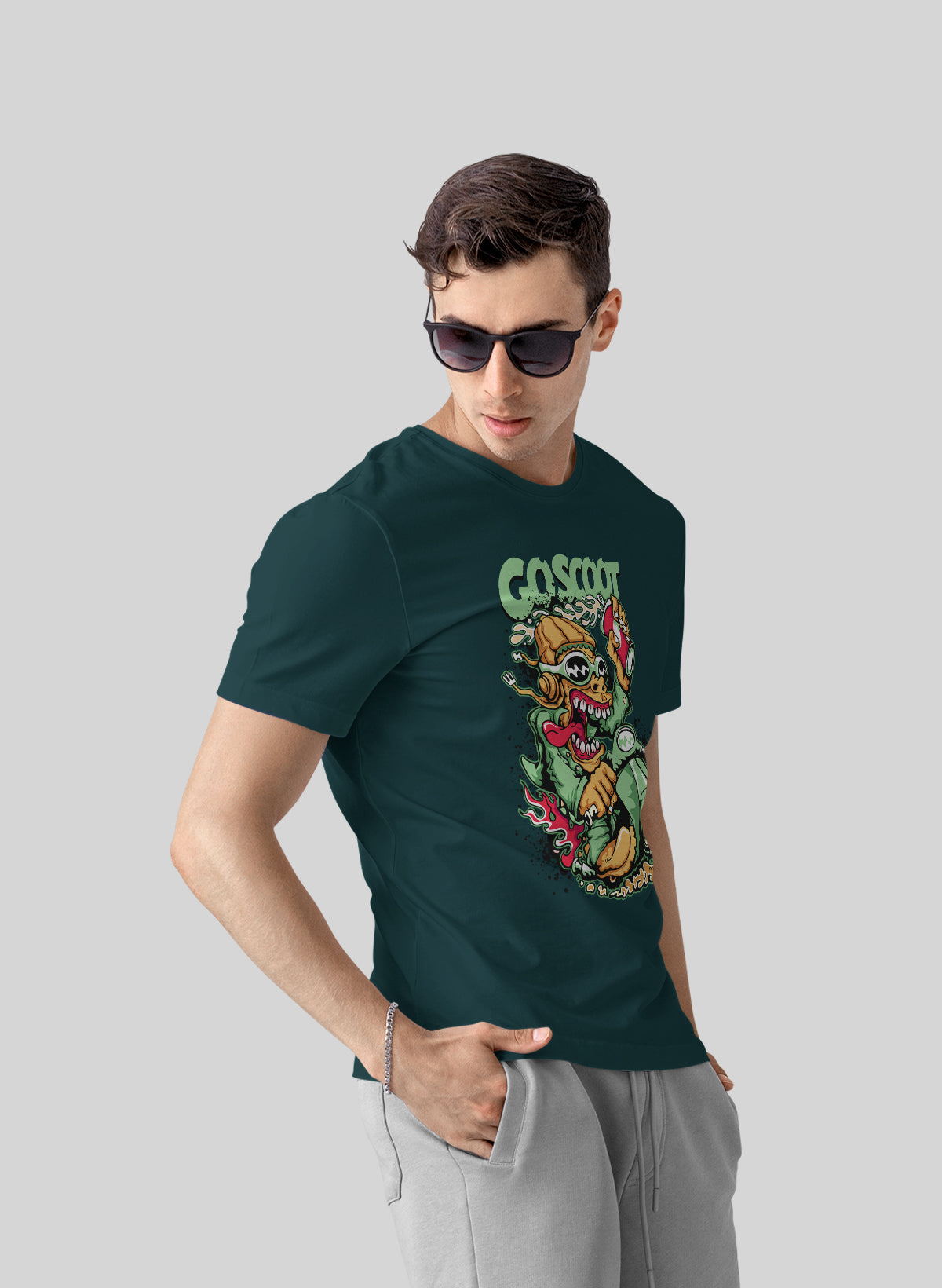 GO SCOOT CREW NECK T-SHIRT