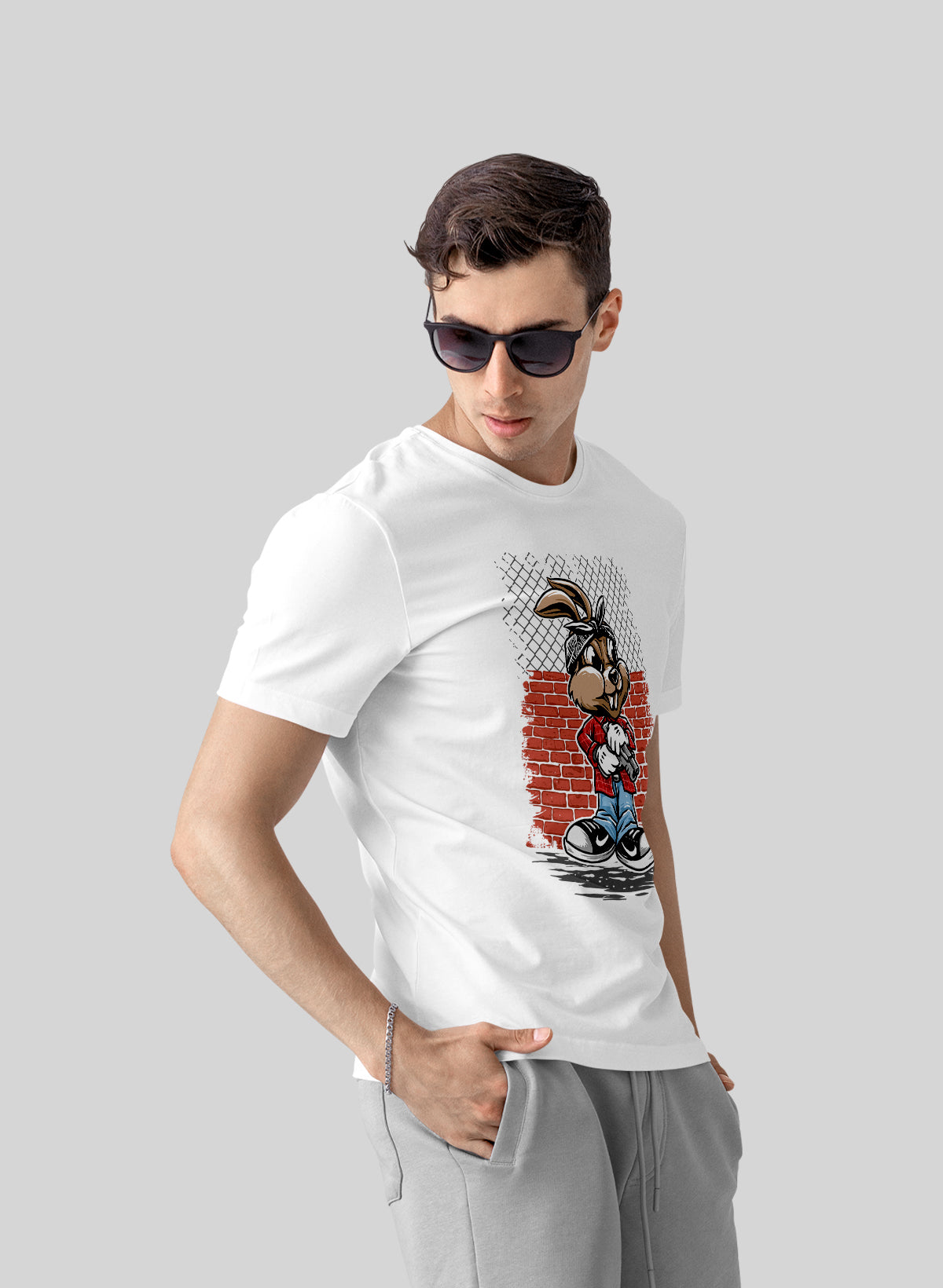 STREETWISE BUNNY CREW NECK T-SHIRT