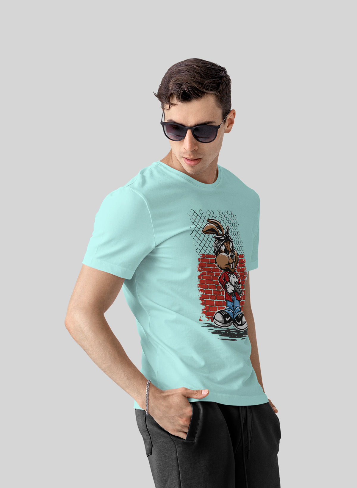 STREETWISE BUNNY CREW NECK T-SHIRT