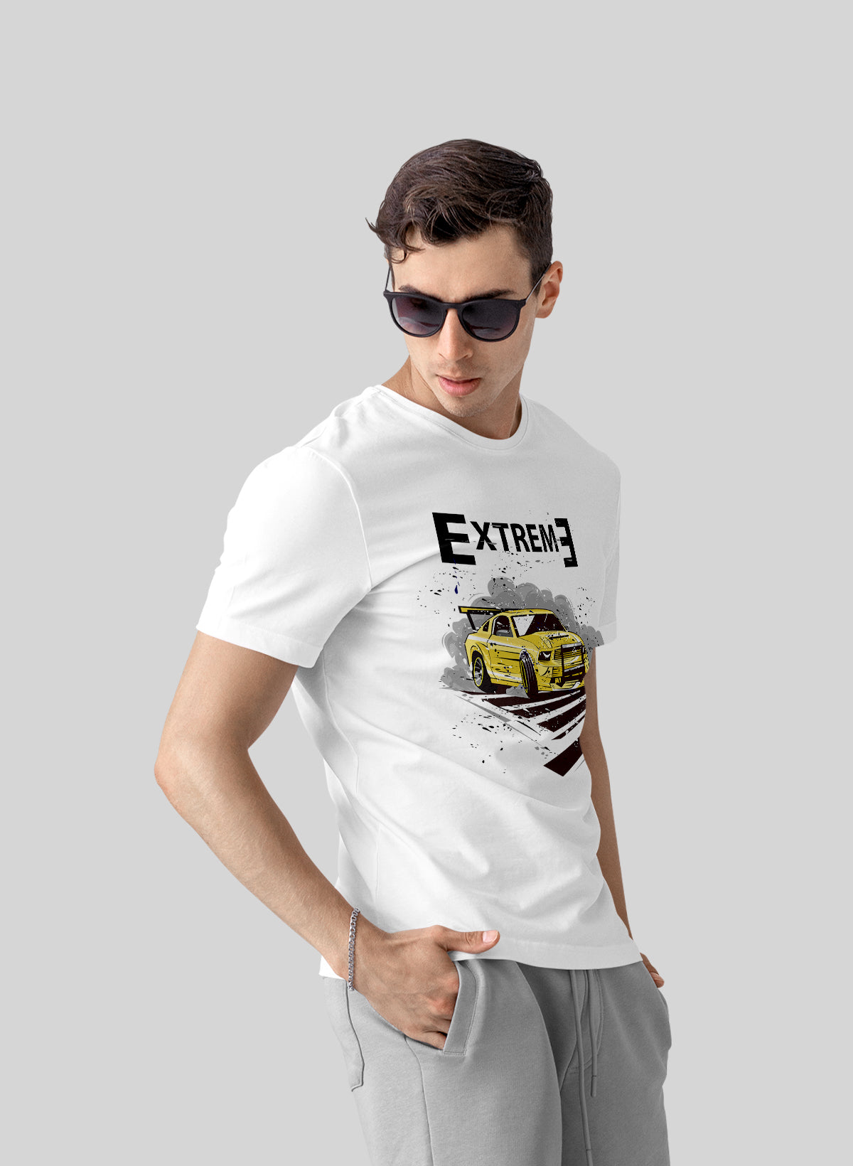 EXTREME DRIFT ON THE ROAD CREW NECK T-SHIRT