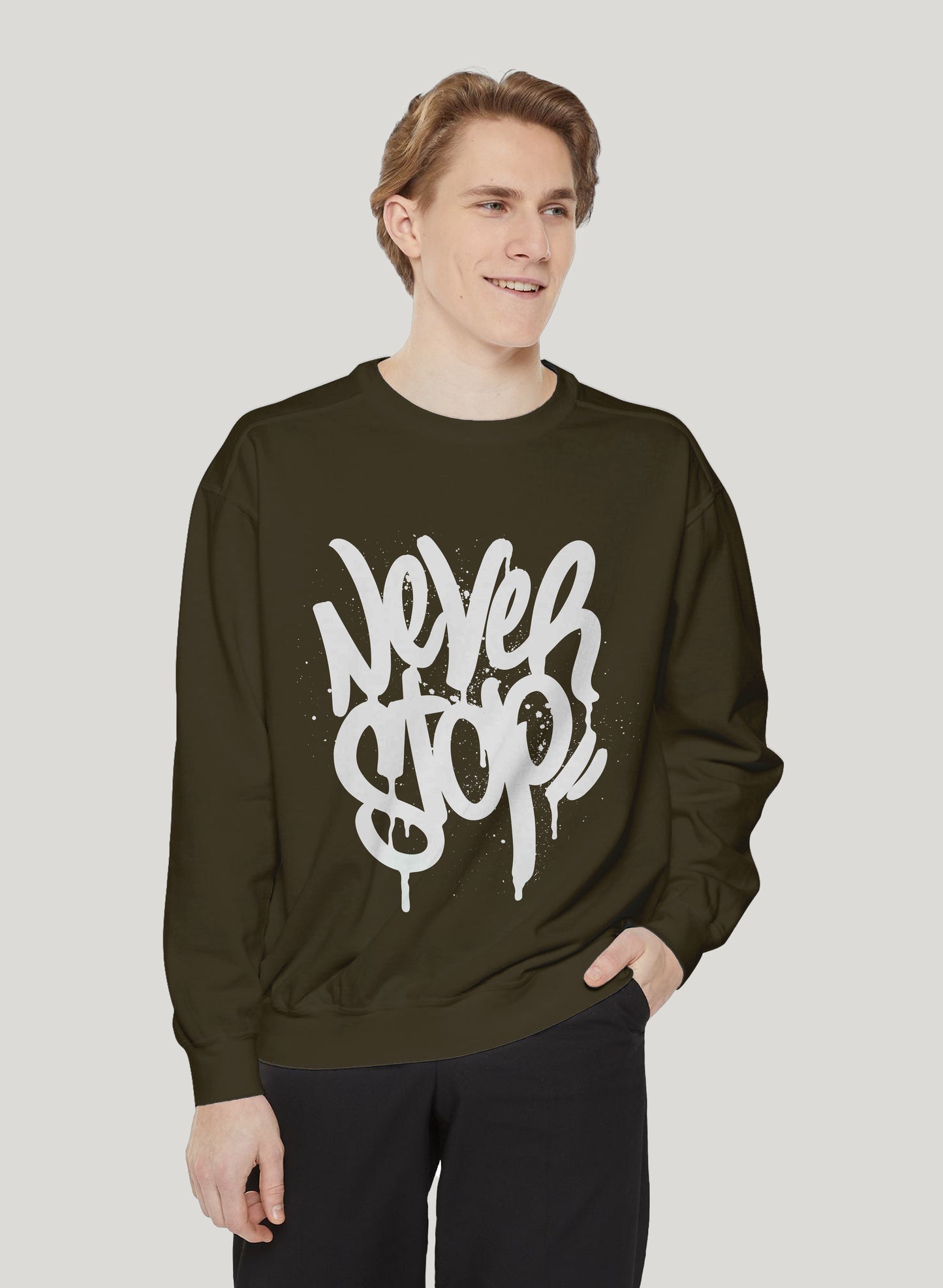 NEVER STOP CLASSIC SWEATSHIRT