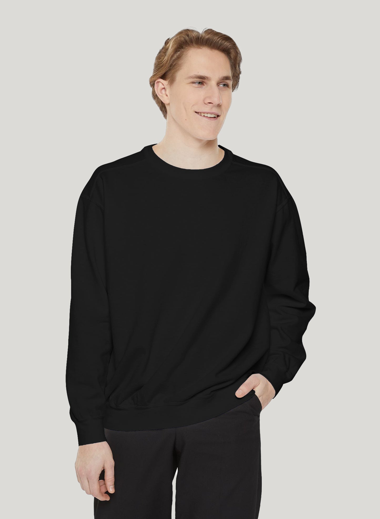 BLACK CLASSIC SWEATSHIRT