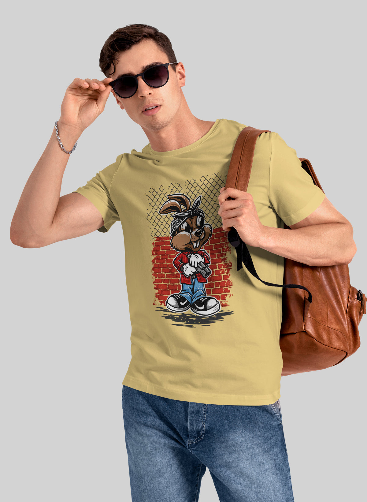 STREETWISE BUNNY CREW NECK T-SHIRT