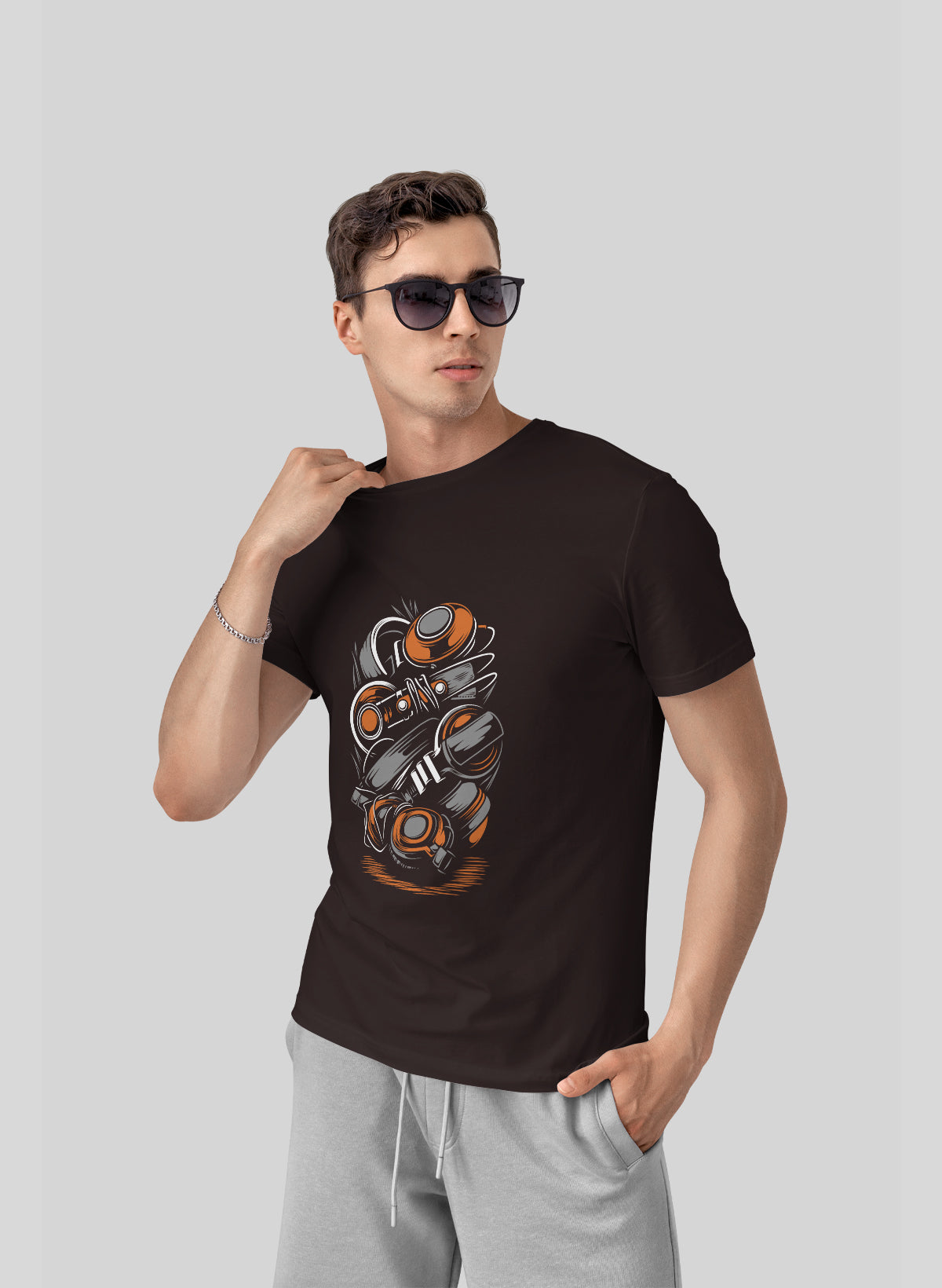 HEADPHONE MADNESS CREW NECK T-SHIRT