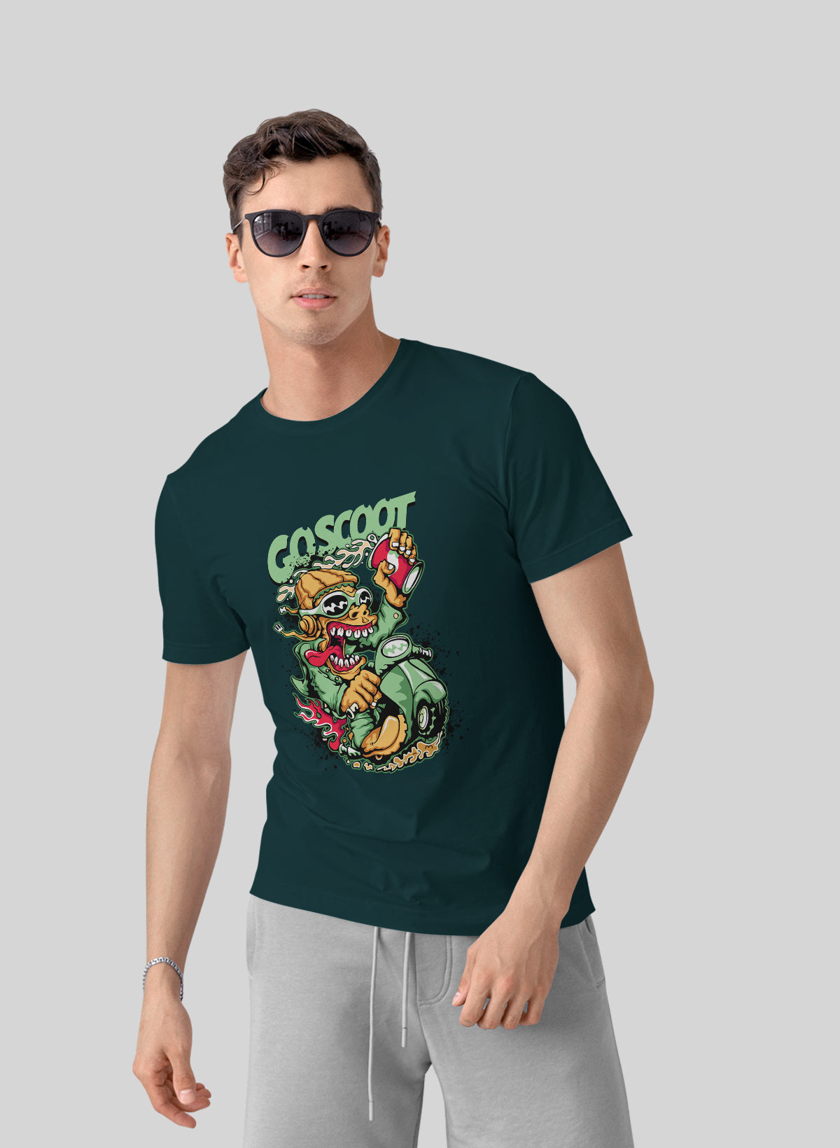 GO SCOOT CREW NECK T-SHIRT