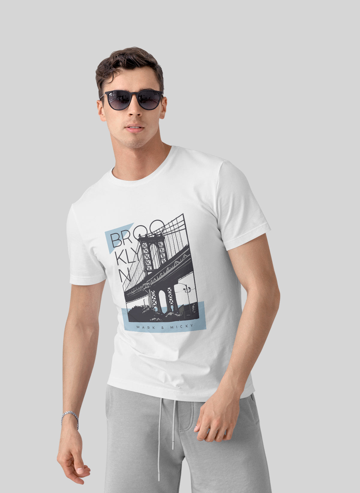 BROOKLYN BRIDGE NOIR CREW NECK T-SHIRT