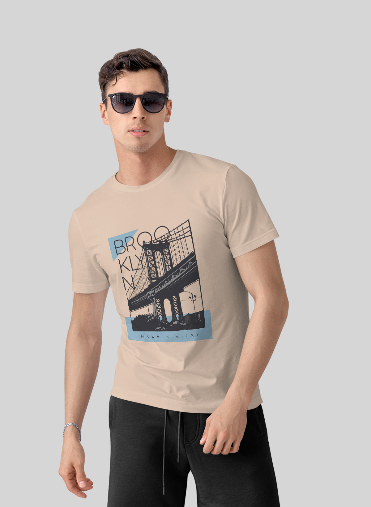 BROOKLYN BRIDGE NOIR CREW NECK T-SHIRT