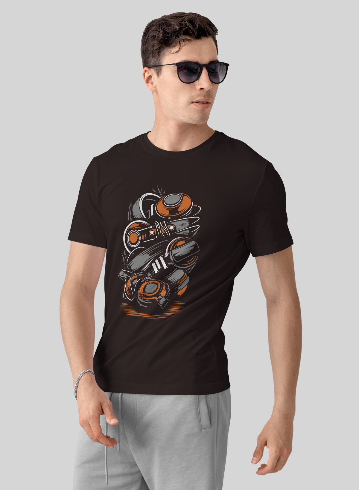 HEADPHONE MADNESS CREW NECK T-SHIRT