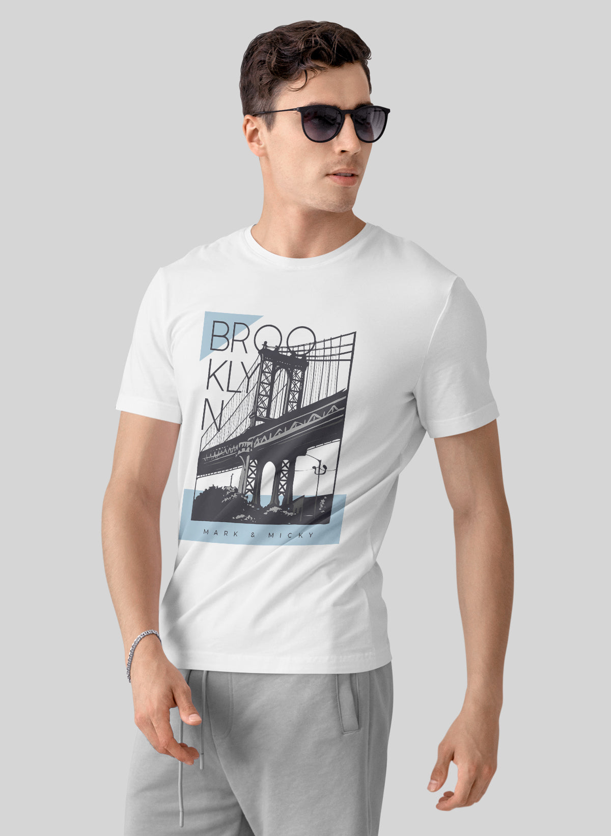 BROOKLYN BRIDGE NOIR CREW NECK T-SHIRT