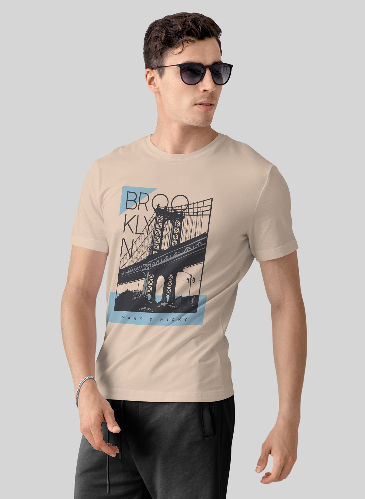 BROOKLYN BRIDGE NOIR CREW NECK T-SHIRT